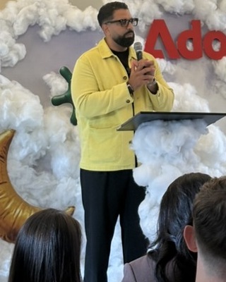 Yasar Ahmad speaking at the Creator Leaders Retreat