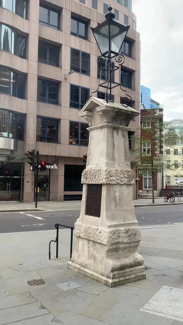 Aldgate Pump