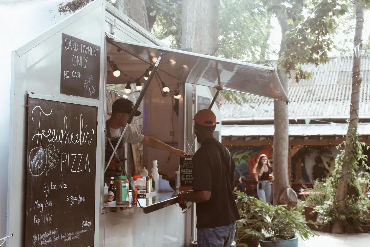 Freewheelin' Pizza