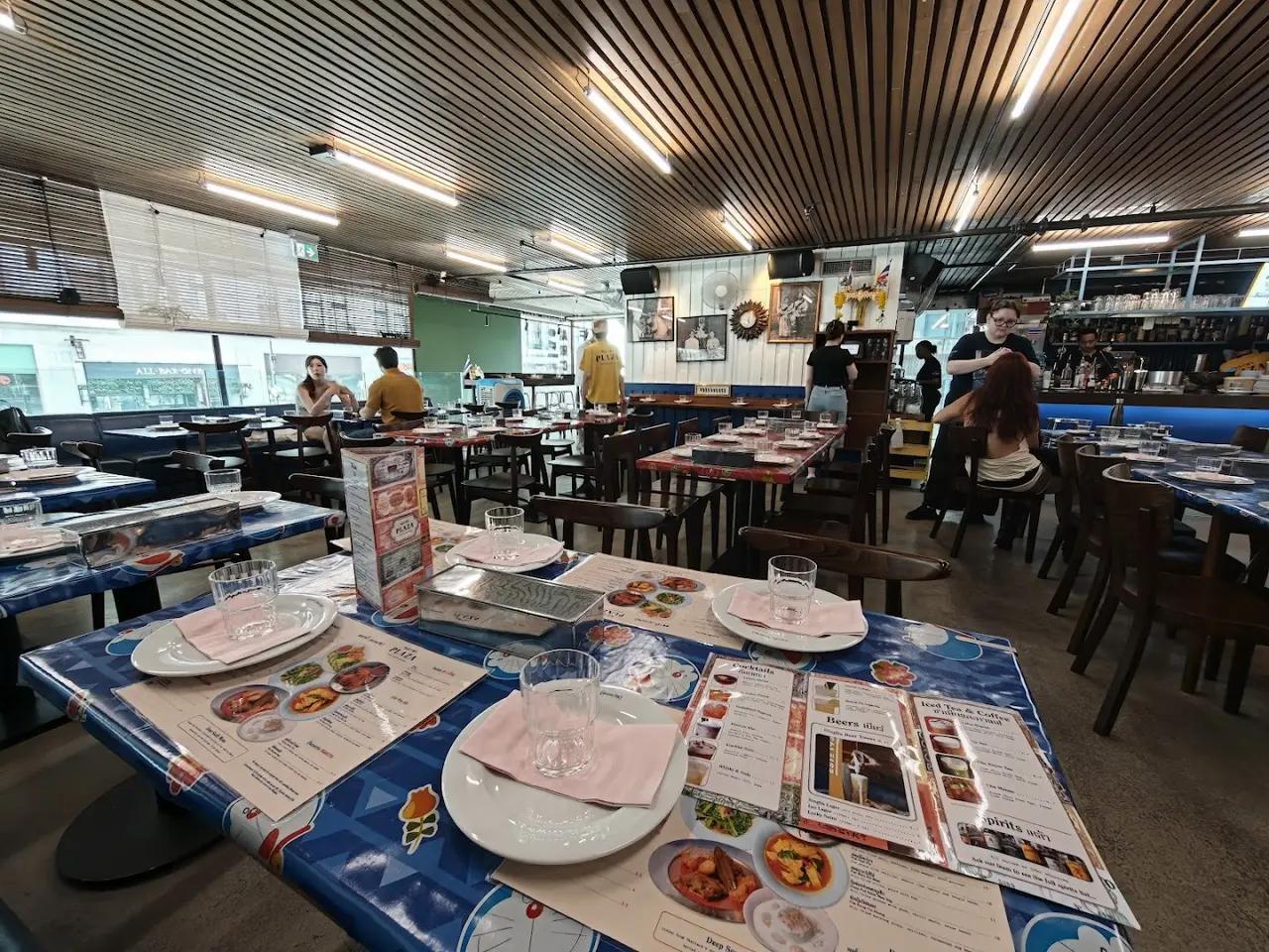Plaza Khao Gaeng Tottenham Court Road