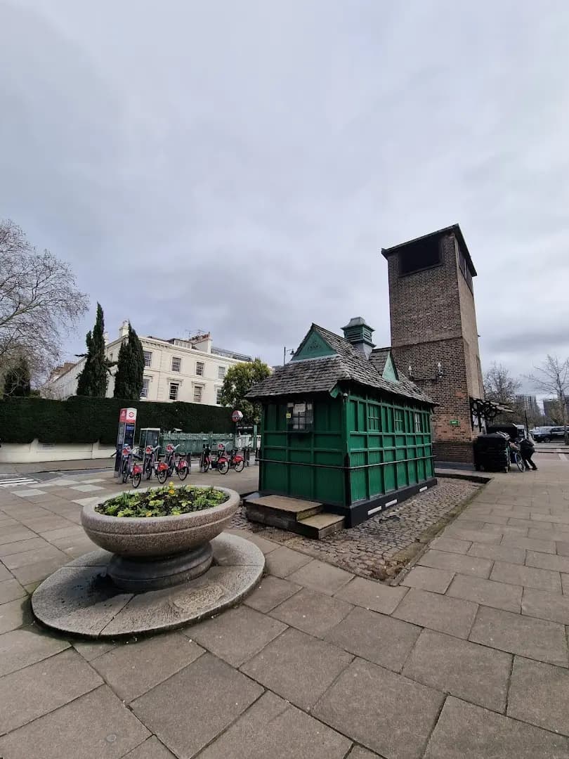 Warwick Avenue Cabmen's Shelter