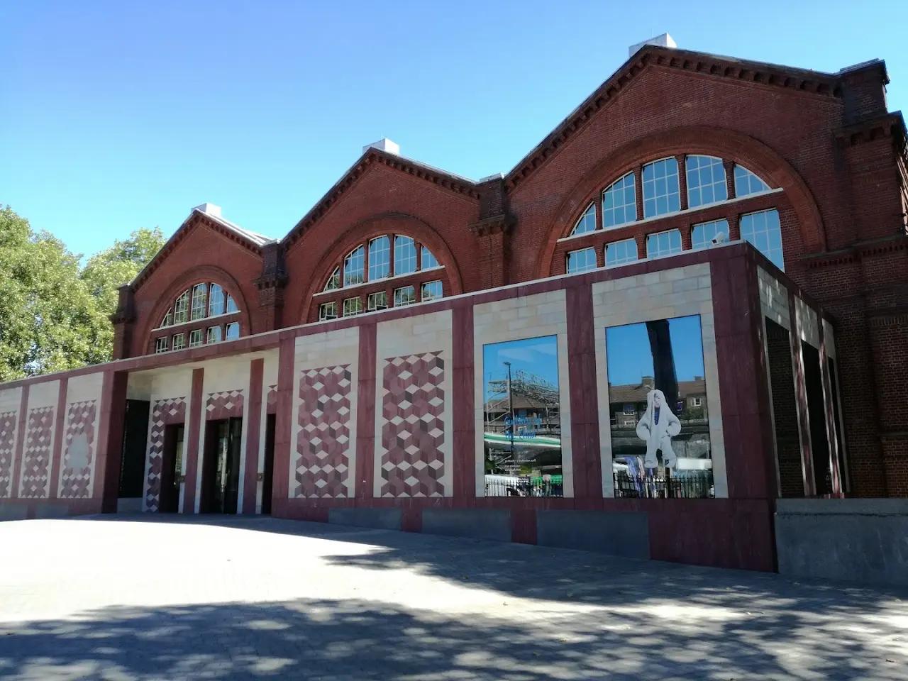 Young V&A